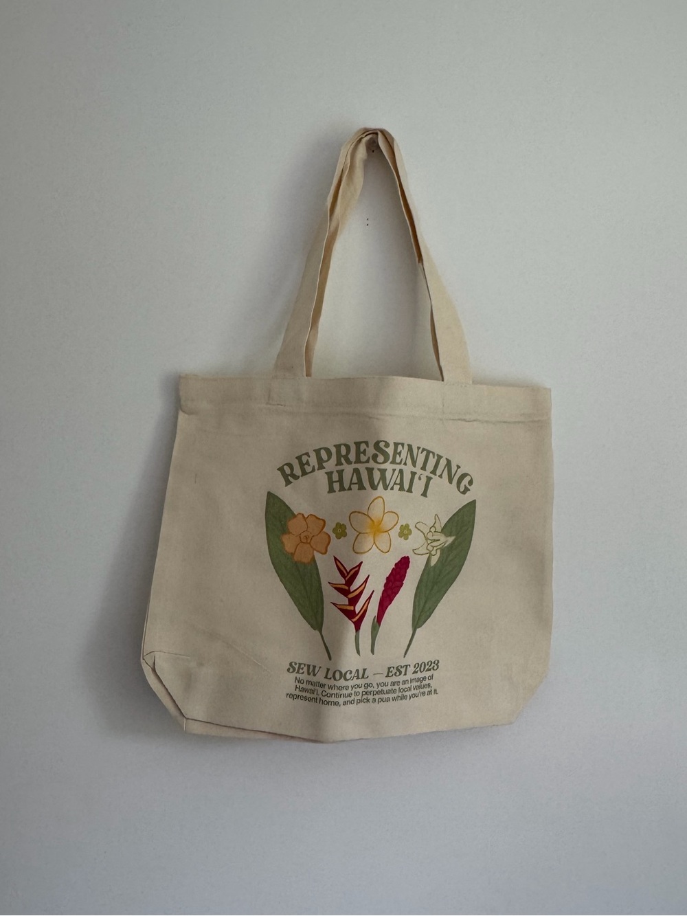 NWT sew local zippered tote bag